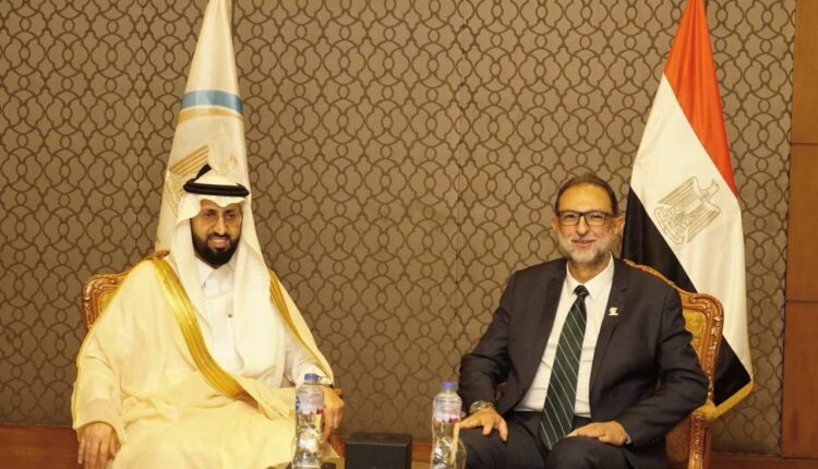 الدكتور طارق الهوبي