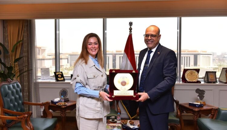 وزير العمل