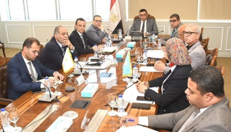 وزير الإسكان