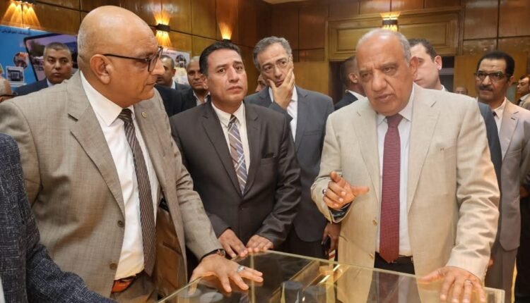 وزير الكهرباء