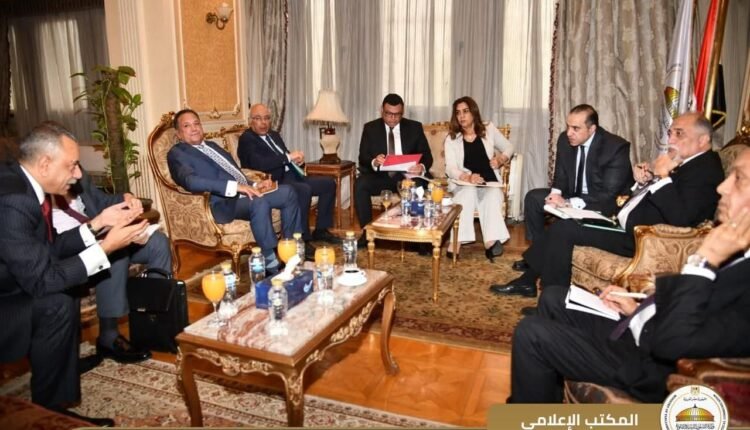 وزيري الاسكان والتنمية المحلية