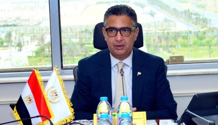 وزير التموين