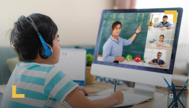 الإنترنت والأطفال