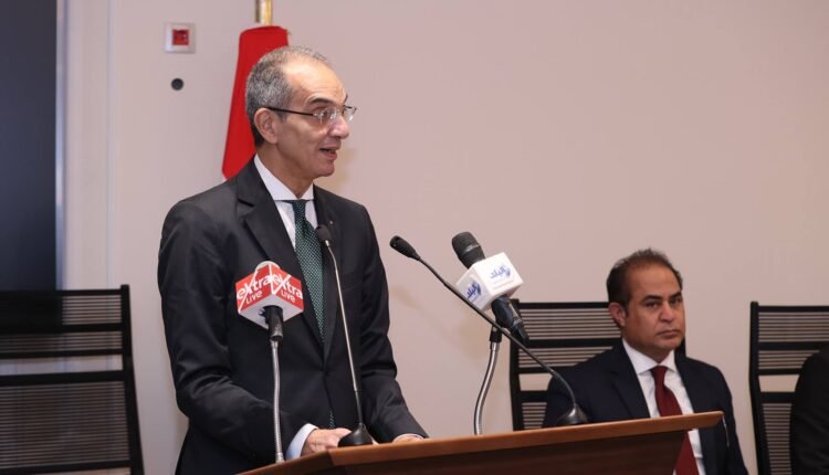وزير الاتصالات