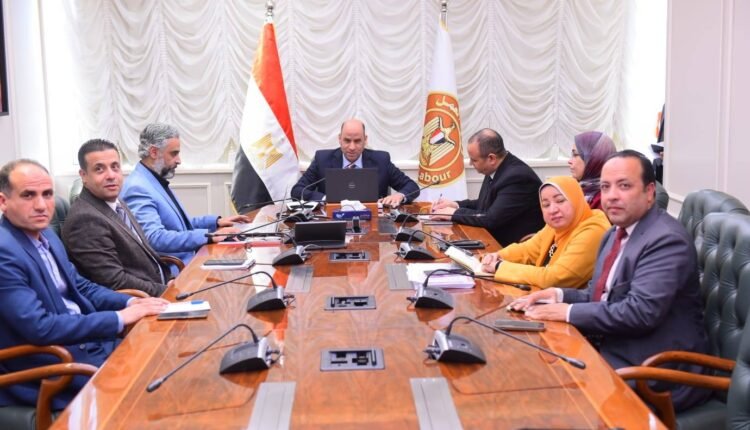 وزير العمل