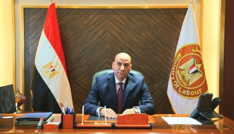 وزير العمل