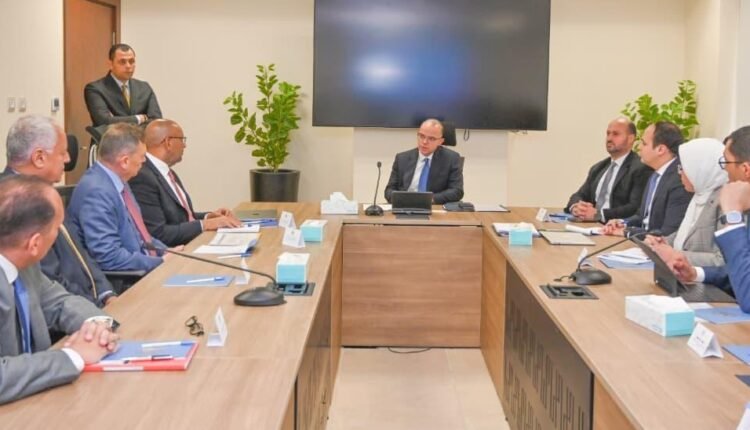 وزير الاستثمار والتجارة الخارجية