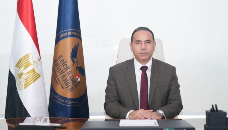الدكتور إسلام عزام