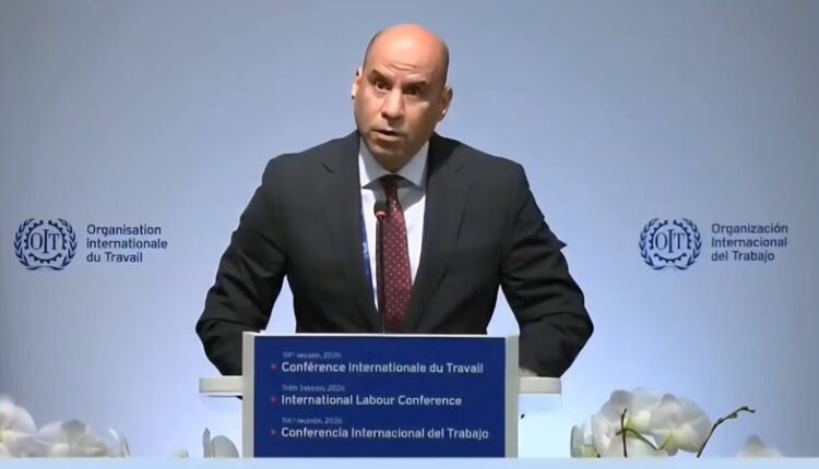 وزير العمل