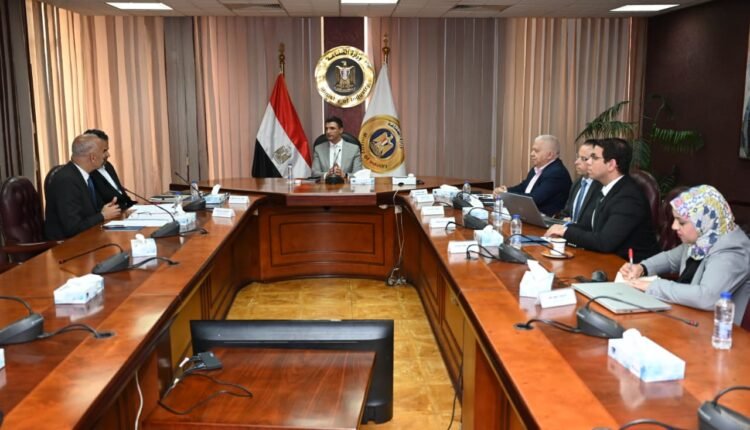 وزير الصناعة
