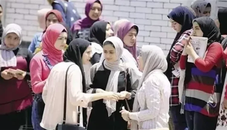 طالبات