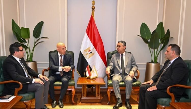 وزير التموين
