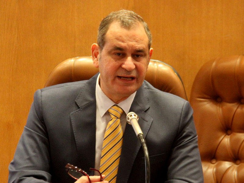 مدحت الشريف